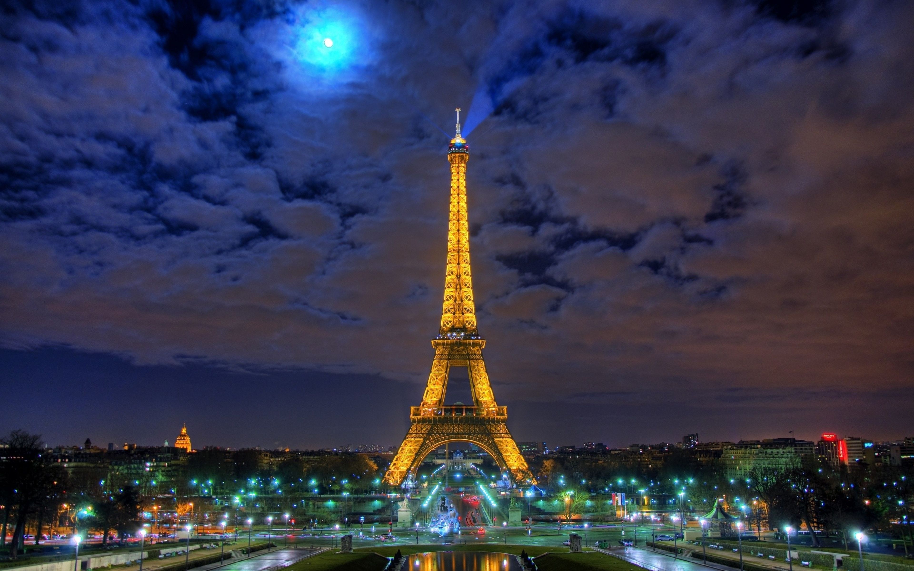 Eiffel Tower 4K Wallpapers