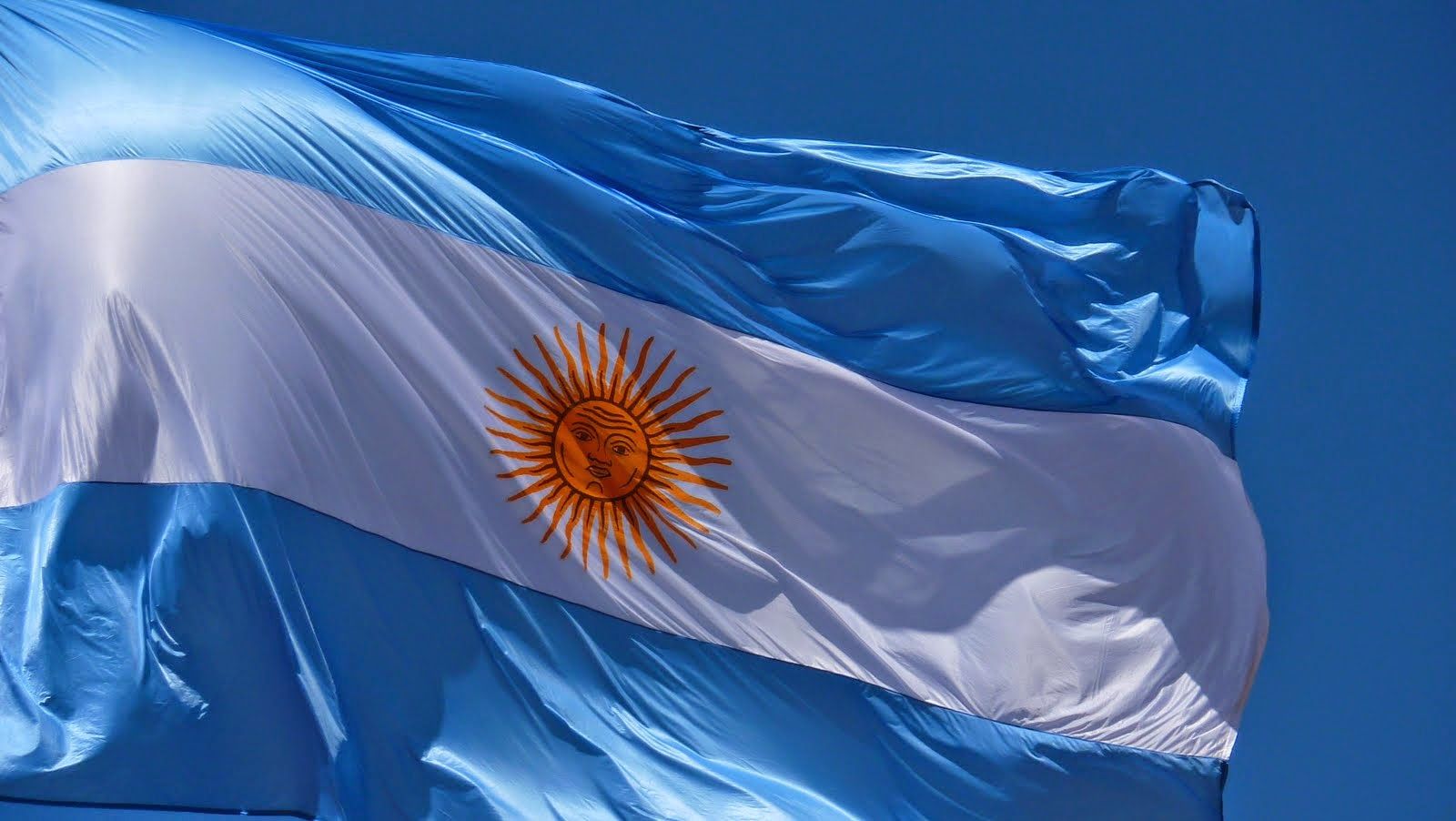 Descarga gratis Argentina Flags HD WALLPAPERS [1600x902] para tu
