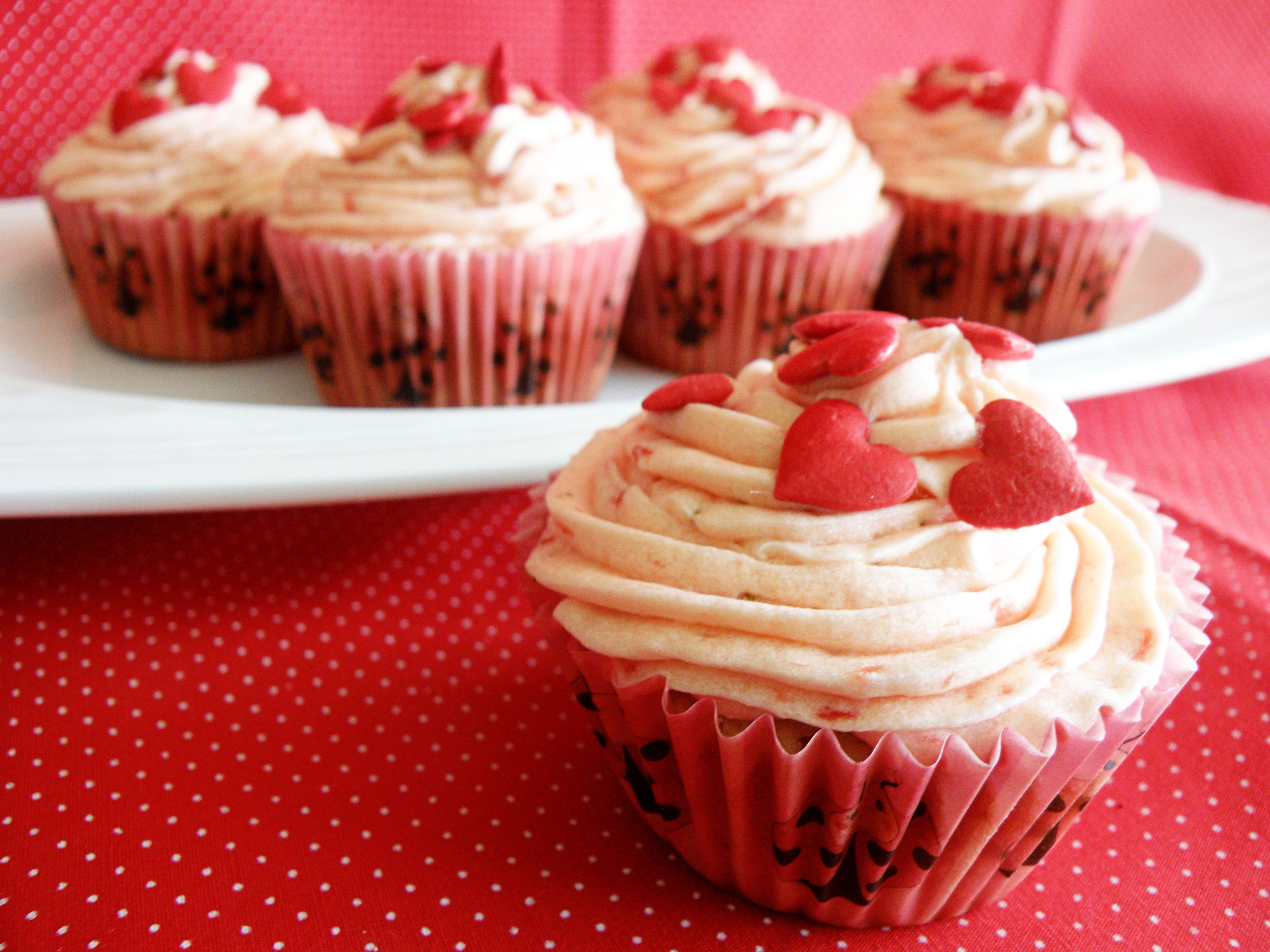 Strawberry Cupcakes Wallpaper # 6964494