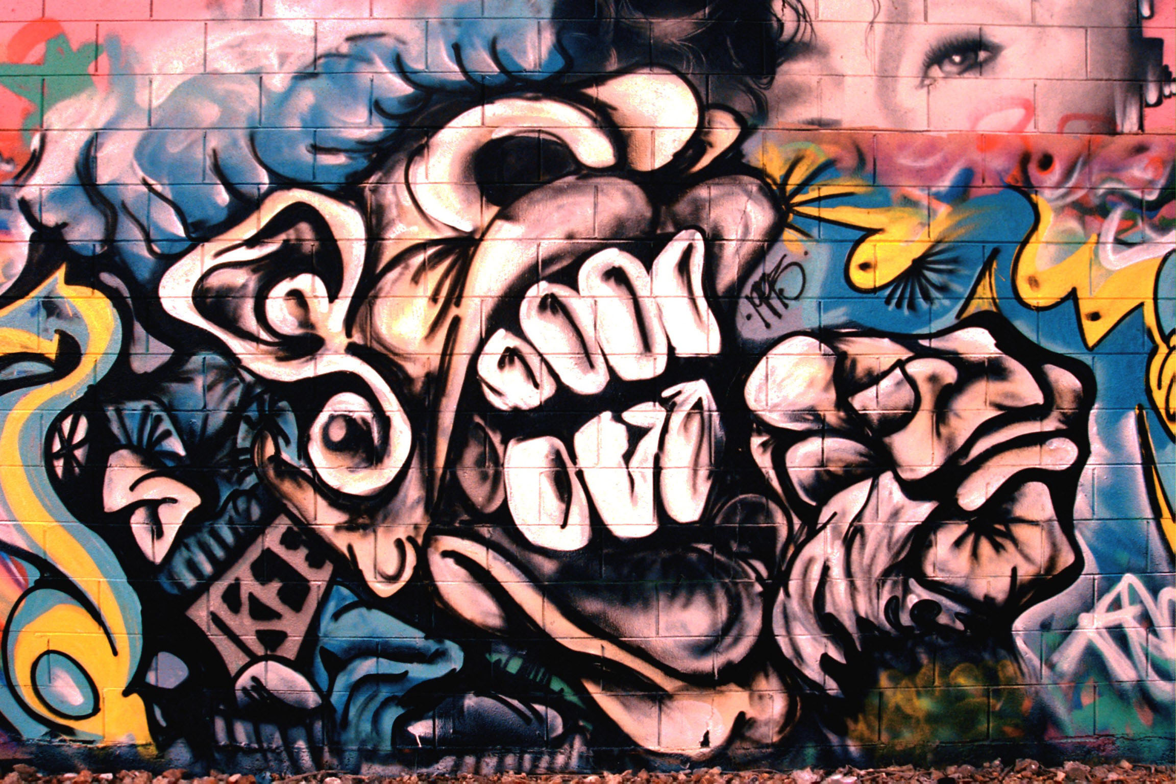 Graffiti Wallpaper 12 - WallpaperCanyon