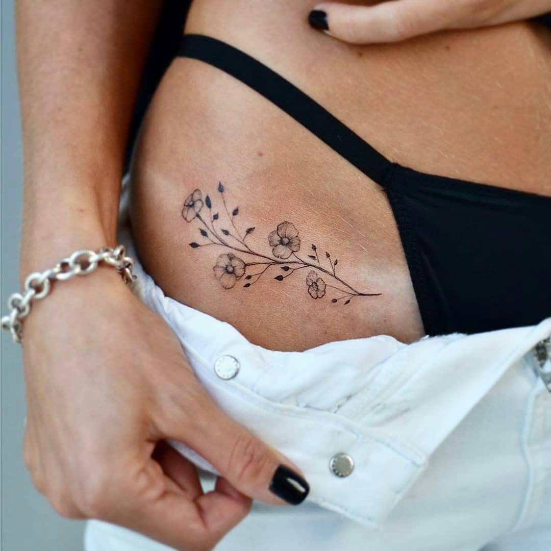 Tatuajes creativos: Ideas de tatuajes de cadera Desplazamiento Fondos de pantalla Floral Pequeño