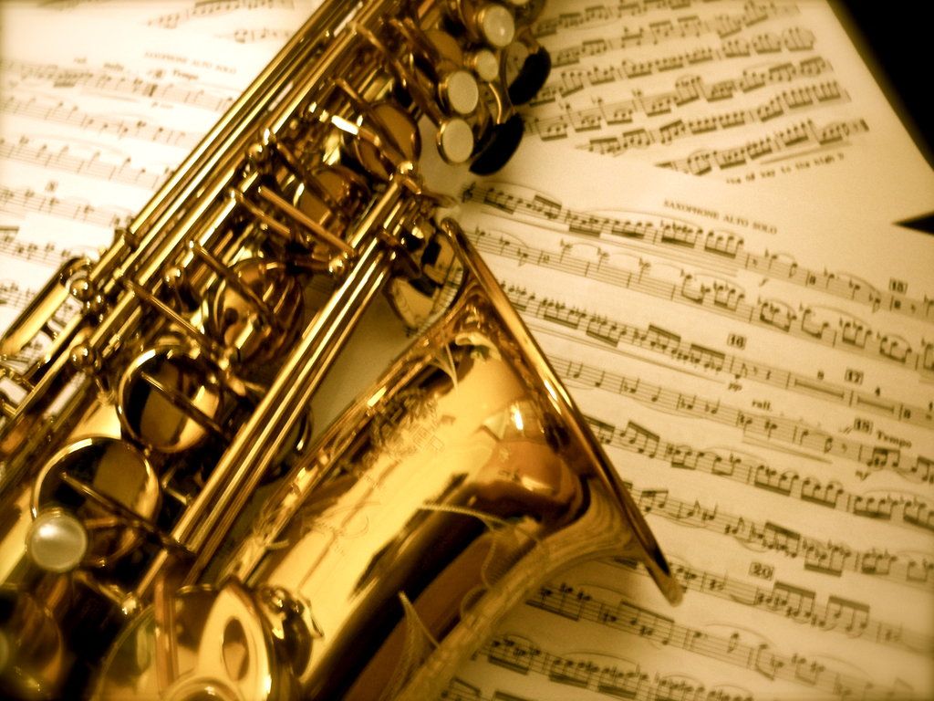 75+] Fondo de pantalla de saxofón