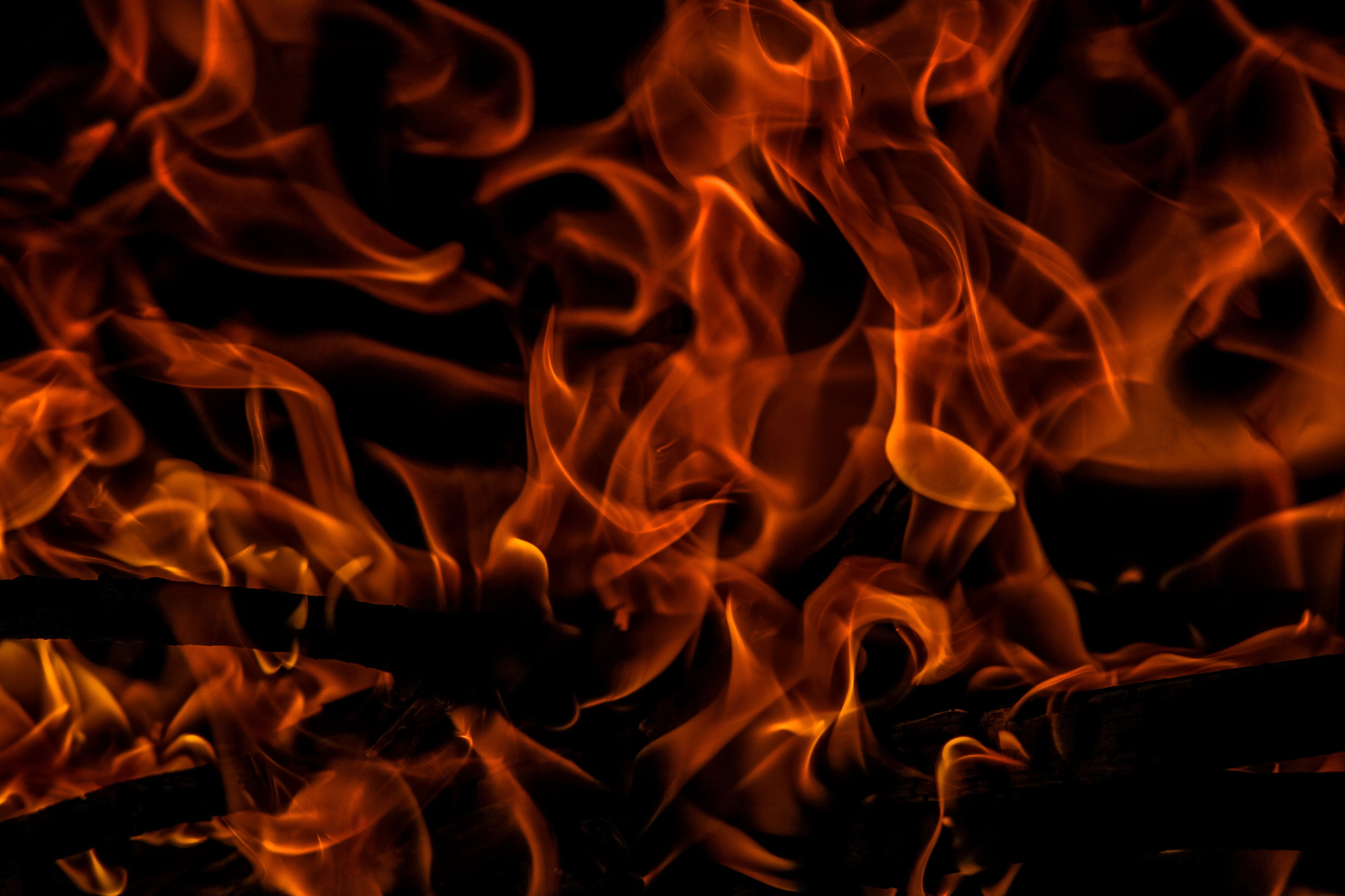 Flames Wallpaper · Fotografía de archivo gratis